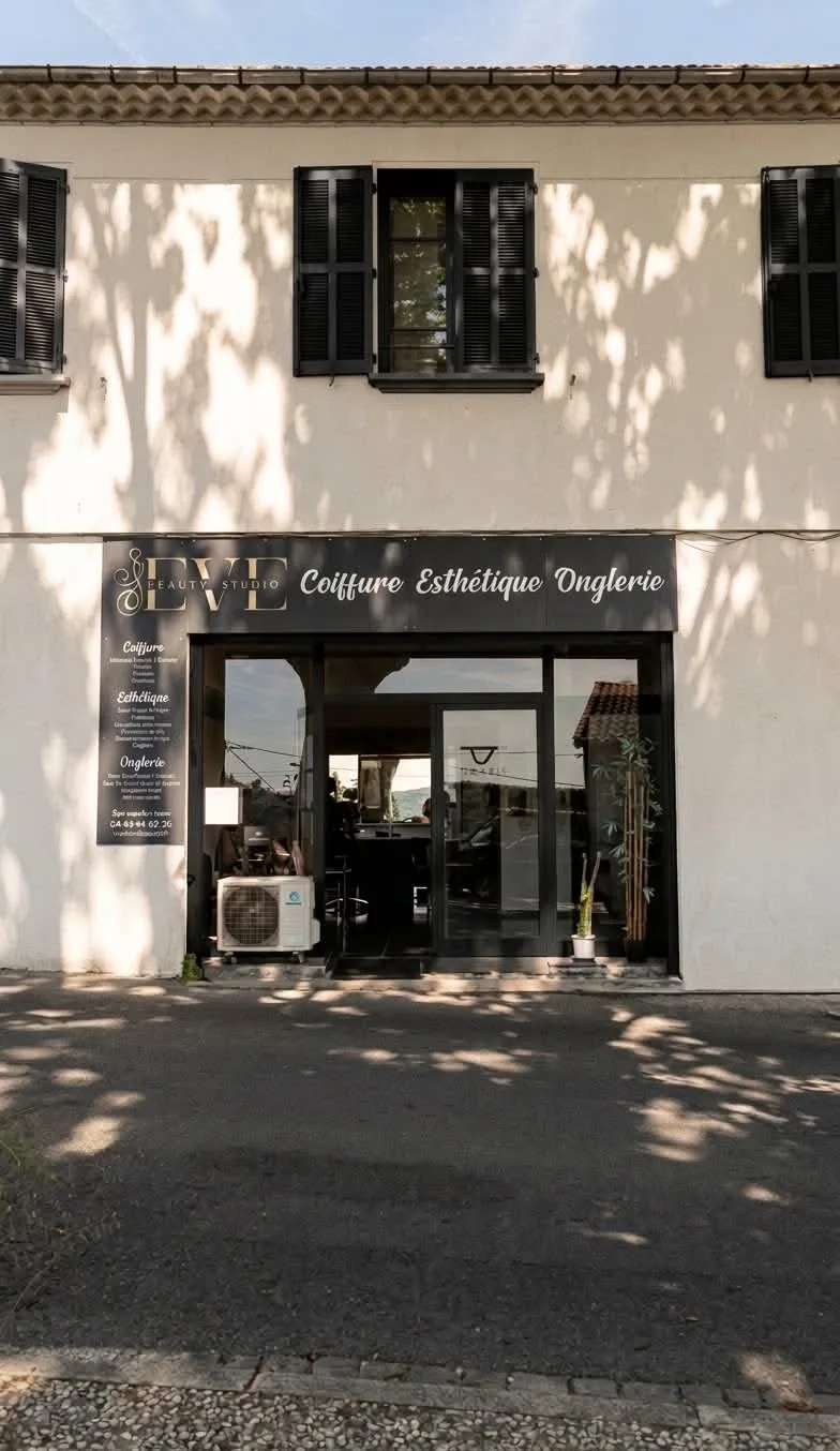 La façade de l’institut EVE Beauty Studio à Fayence